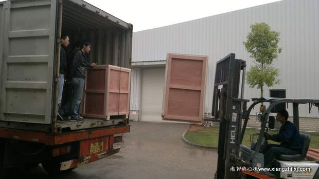 全體動(dòng)員，雨天也照常發(fā)貨